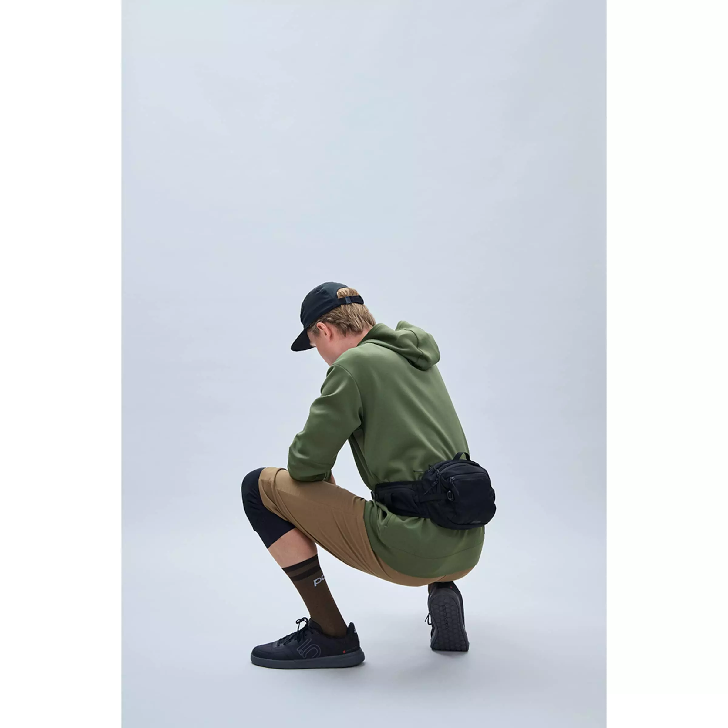 POC POISE HOODIE MTB Long Sleeve Cycling Shirt 9 POC POISE HOODIE MTB Long Sleeve Cycling Shirt - Image 9