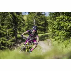 KARPOS VAL VIOLA W SHORTS Damesbikeshort -Cycling Glasses Myynti 2023 B83D0E21F0FF64D1708589D6CA2FB60A