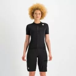 Sportful GIARA W OVERSHORT Women’s Cycling Shorts -Cycling Glasses Myynti 2023 CFDC624B853E3AE361C7D749082A4037 1